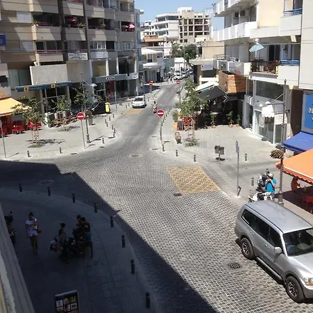 Les Palmiers Petrou * Larnaca