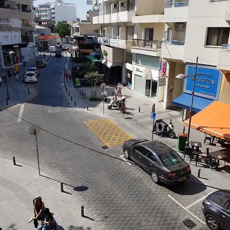 Les Palmiers Petrou Larnaca