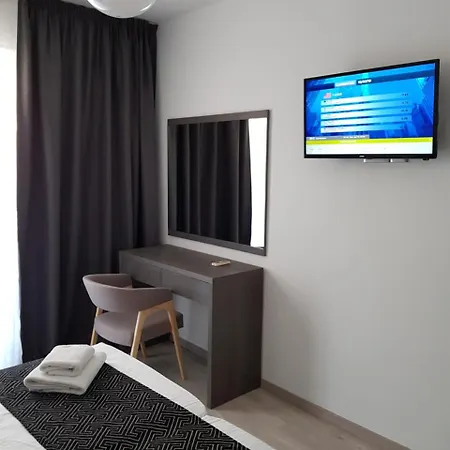 Les Palmiers Petrou Apartment *