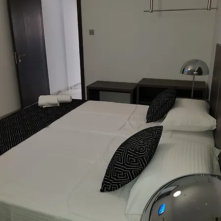 Appartement Les Palmiers Petrou