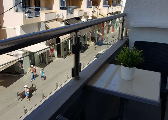 Les Palmiers Petrou Lejlighed