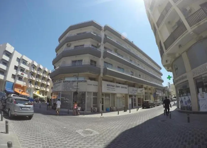 Daire Les Palmiers Petrou