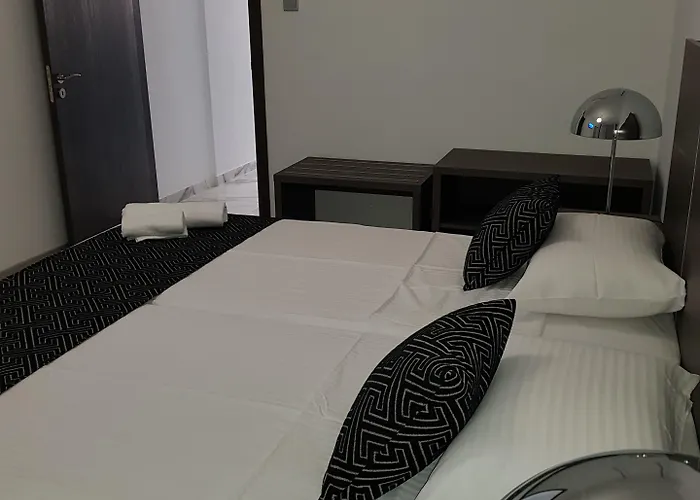 Daire Les Palmiers Petrou